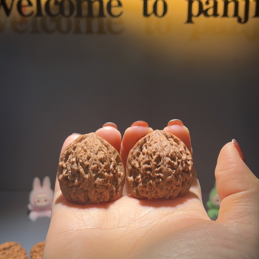 王***8文玩核桃吊坠南将