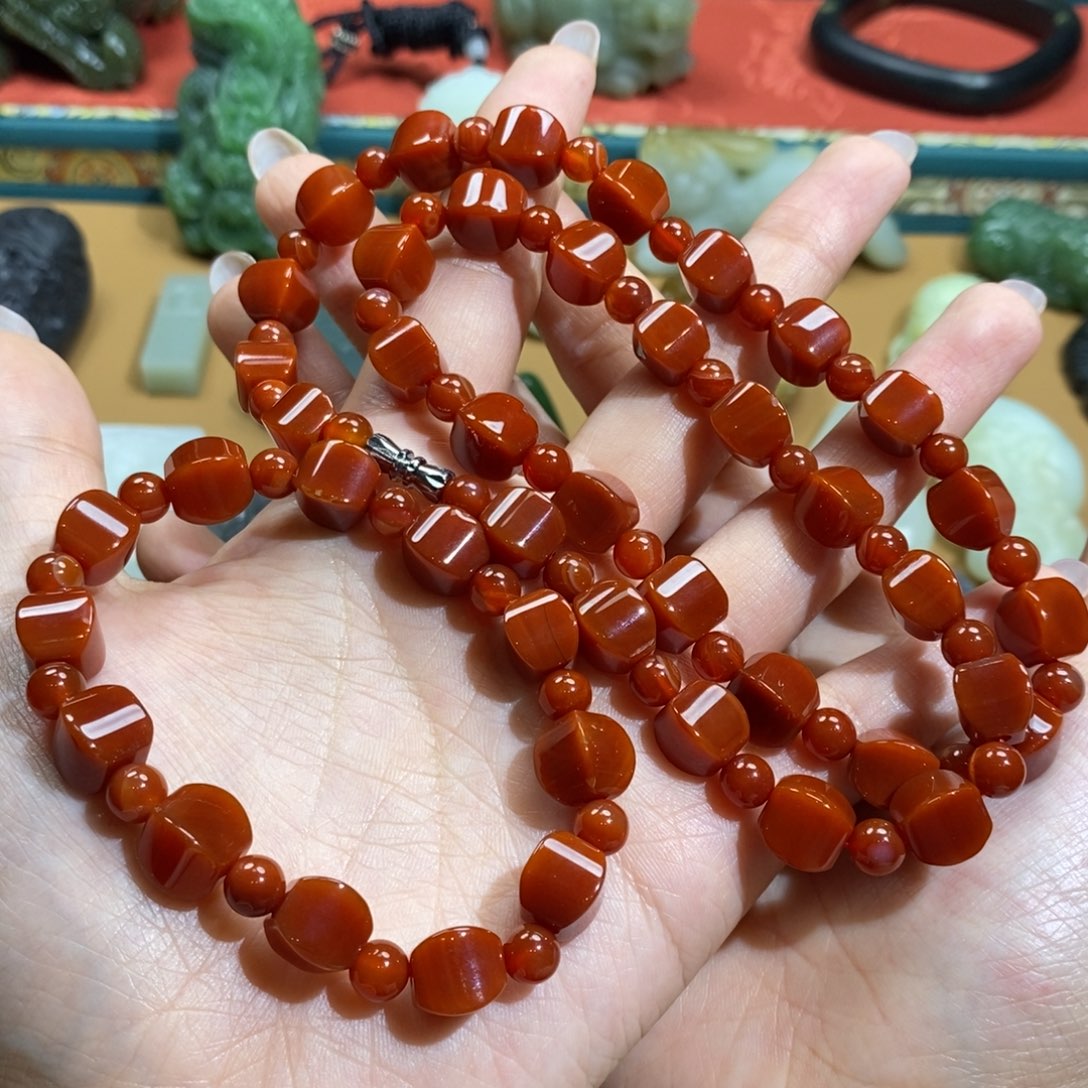 玛瑙/玉髓颈饰未镶嵌