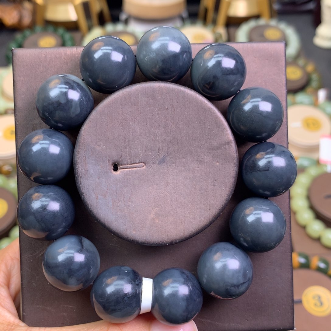 手链未镶嵌和田玉