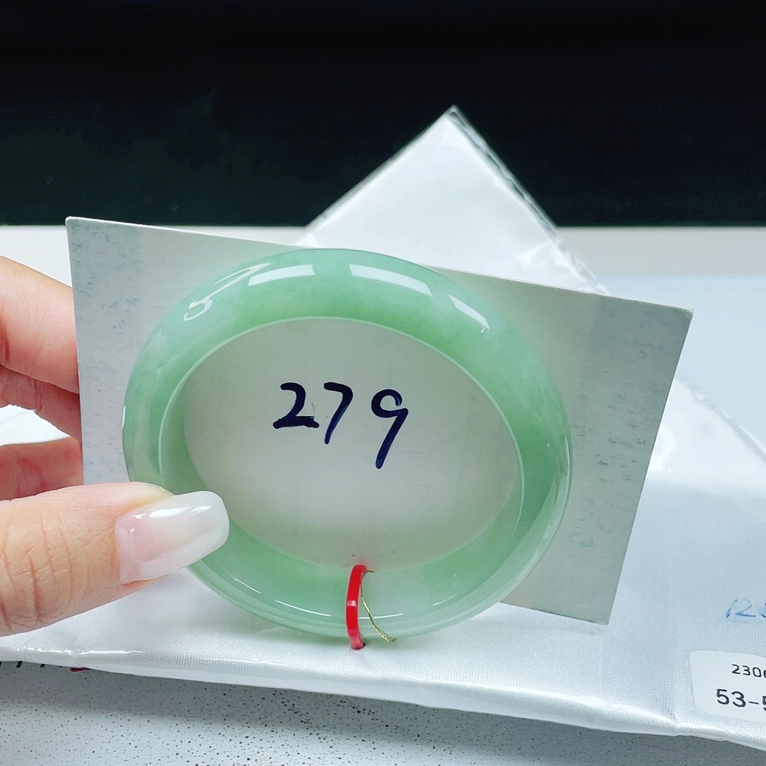 翡翠未镶嵌手镯 正圈53