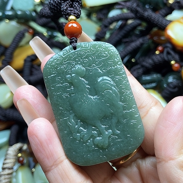 和田玉颈饰未镶嵌双面