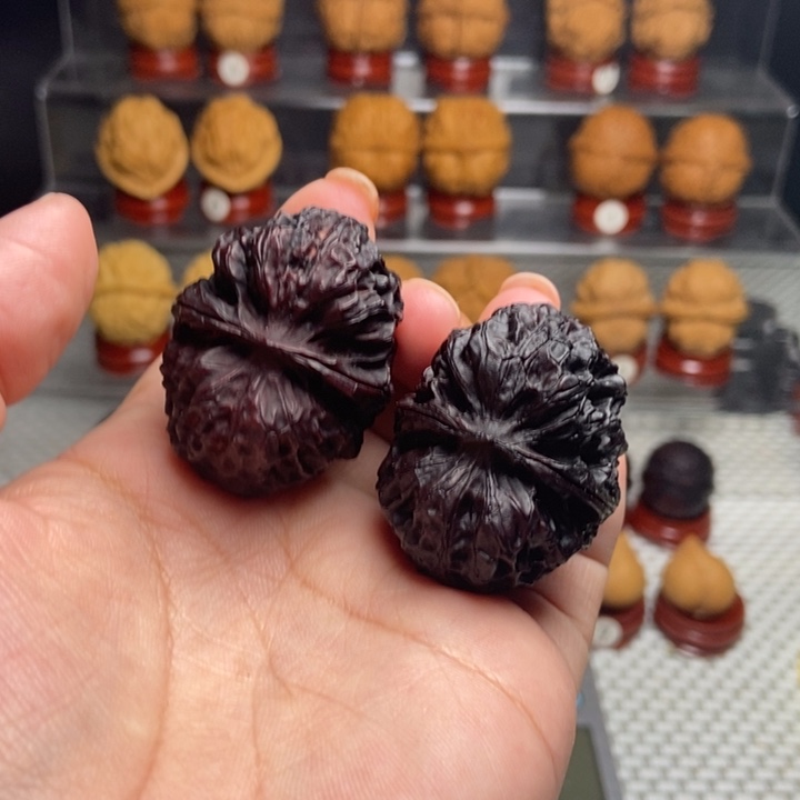 文玩核桃把件紫金战甲32