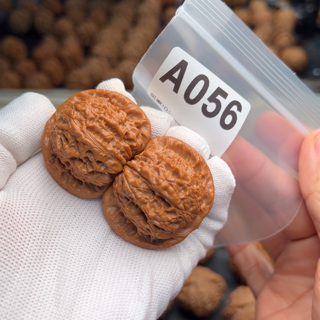 文玩核桃手串A056血