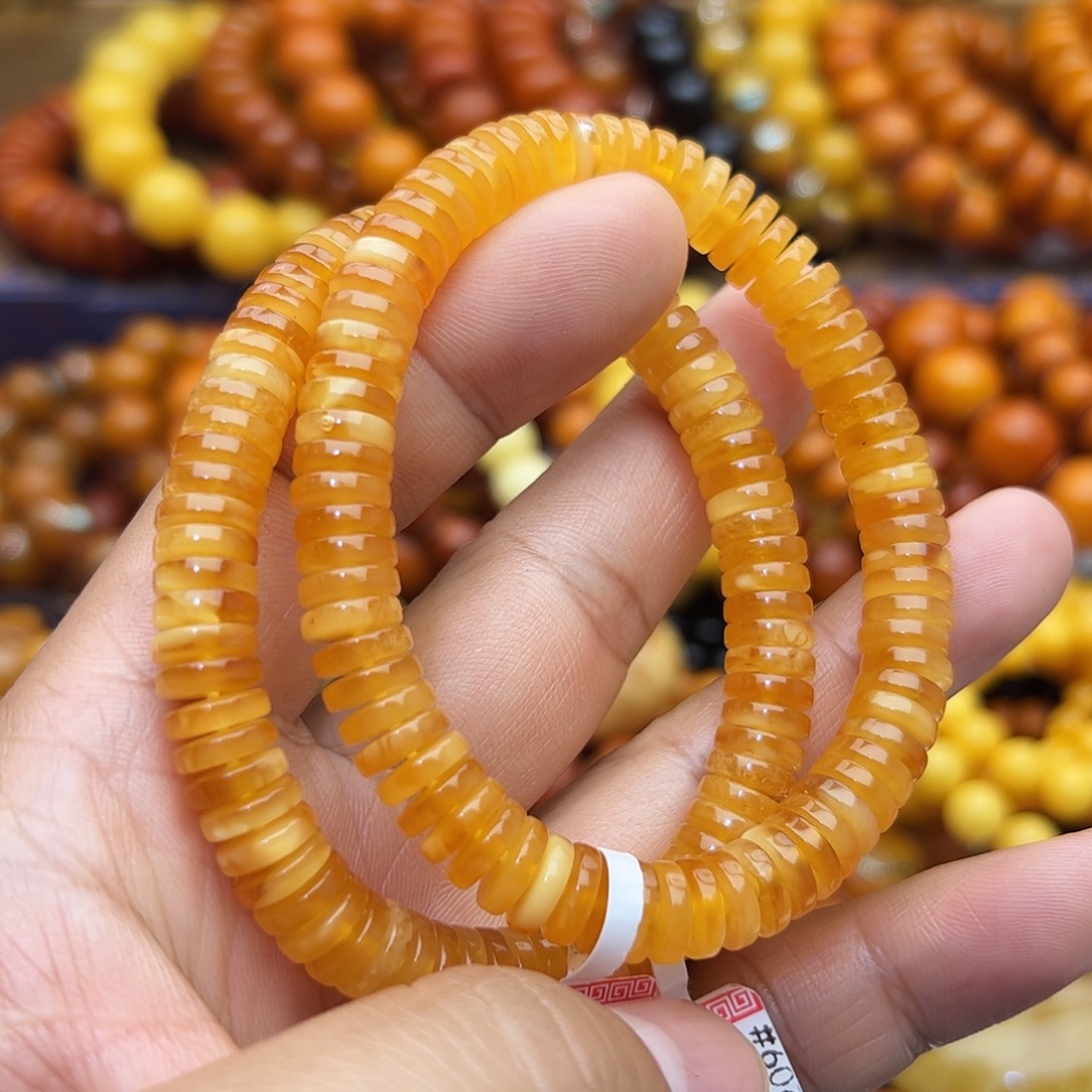 琥珀未镶嵌珠宝奇石多样性发其一