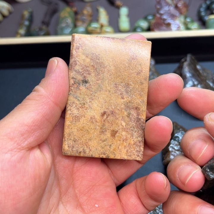 岫岩河磨玉（透闪石质玉）挂件未镶嵌吃**喝