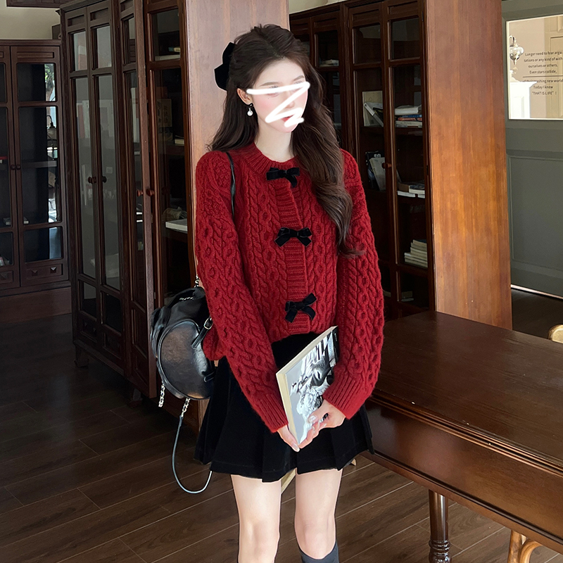 红色毛衣针织连衣裙子女秋冬2025法式圣诞新年氛围感穿搭套装8887