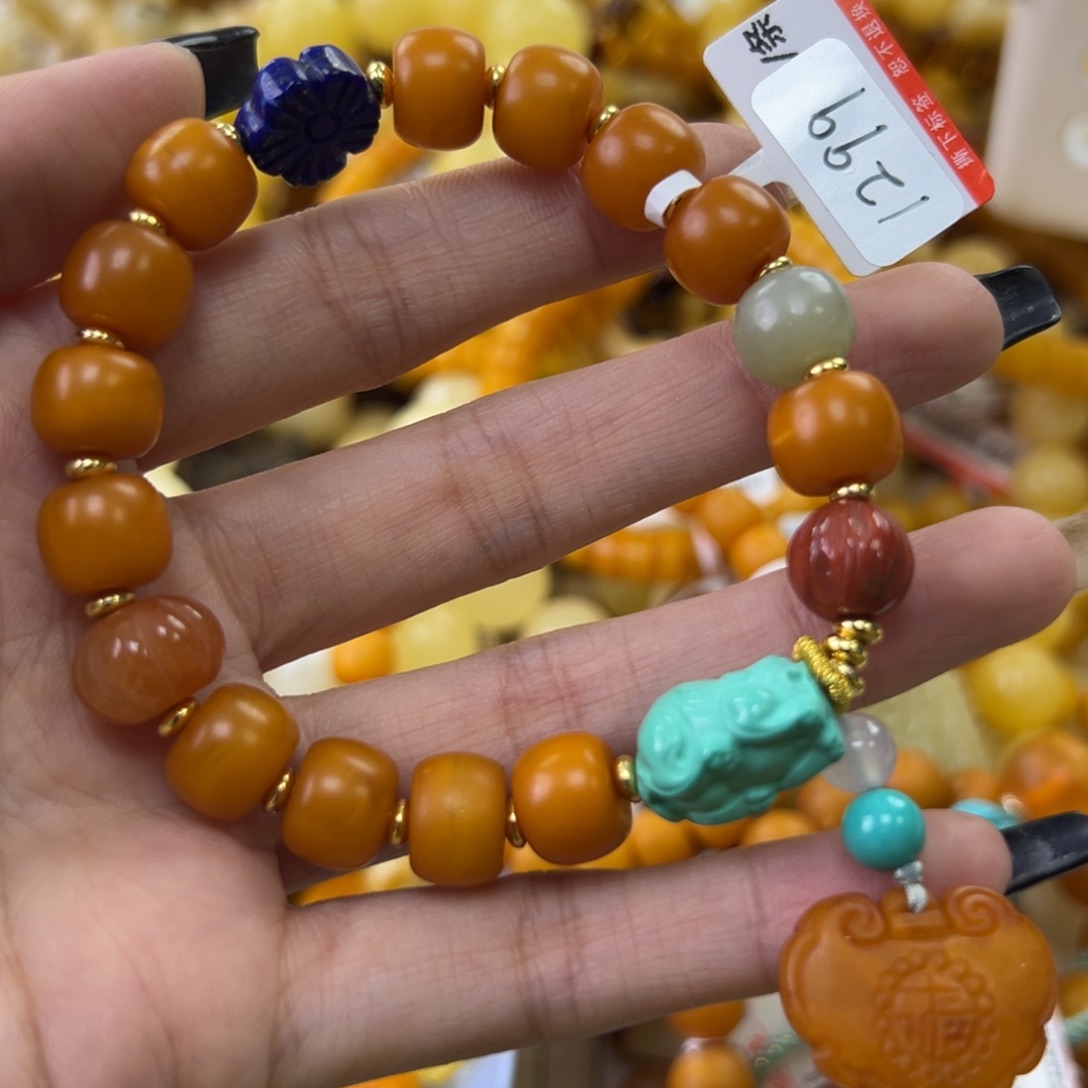 琥珀珠宝奇石未镶嵌