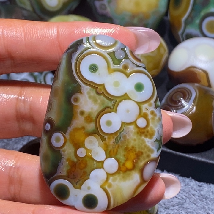 玛瑙/玉髓未镶嵌珠宝奇石103