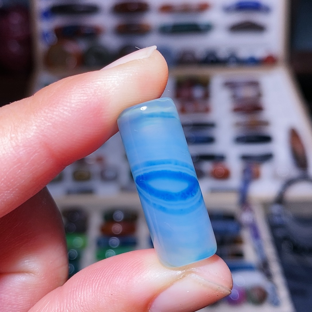 玛瑙吊坠未镶嵌….