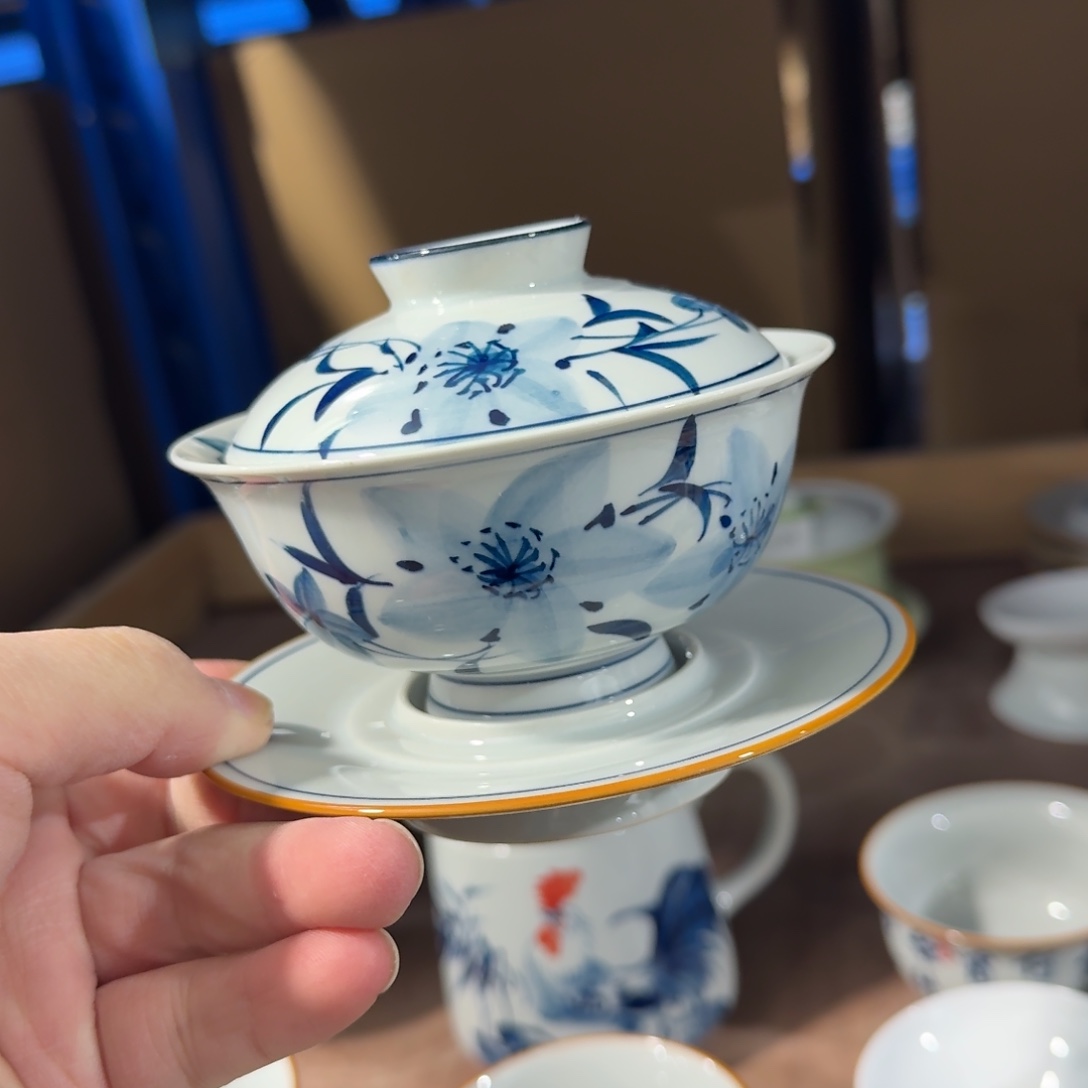 釉下手绘茶具微瑕