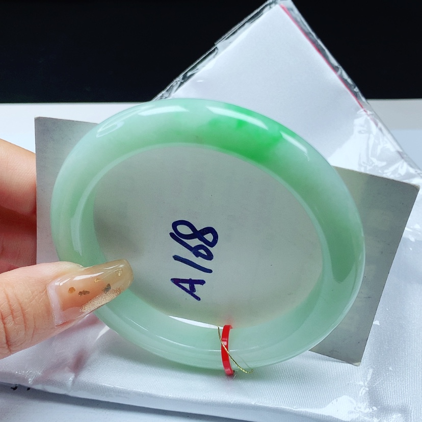【闪购商品】翡翠手镯未镶嵌 正圈58+