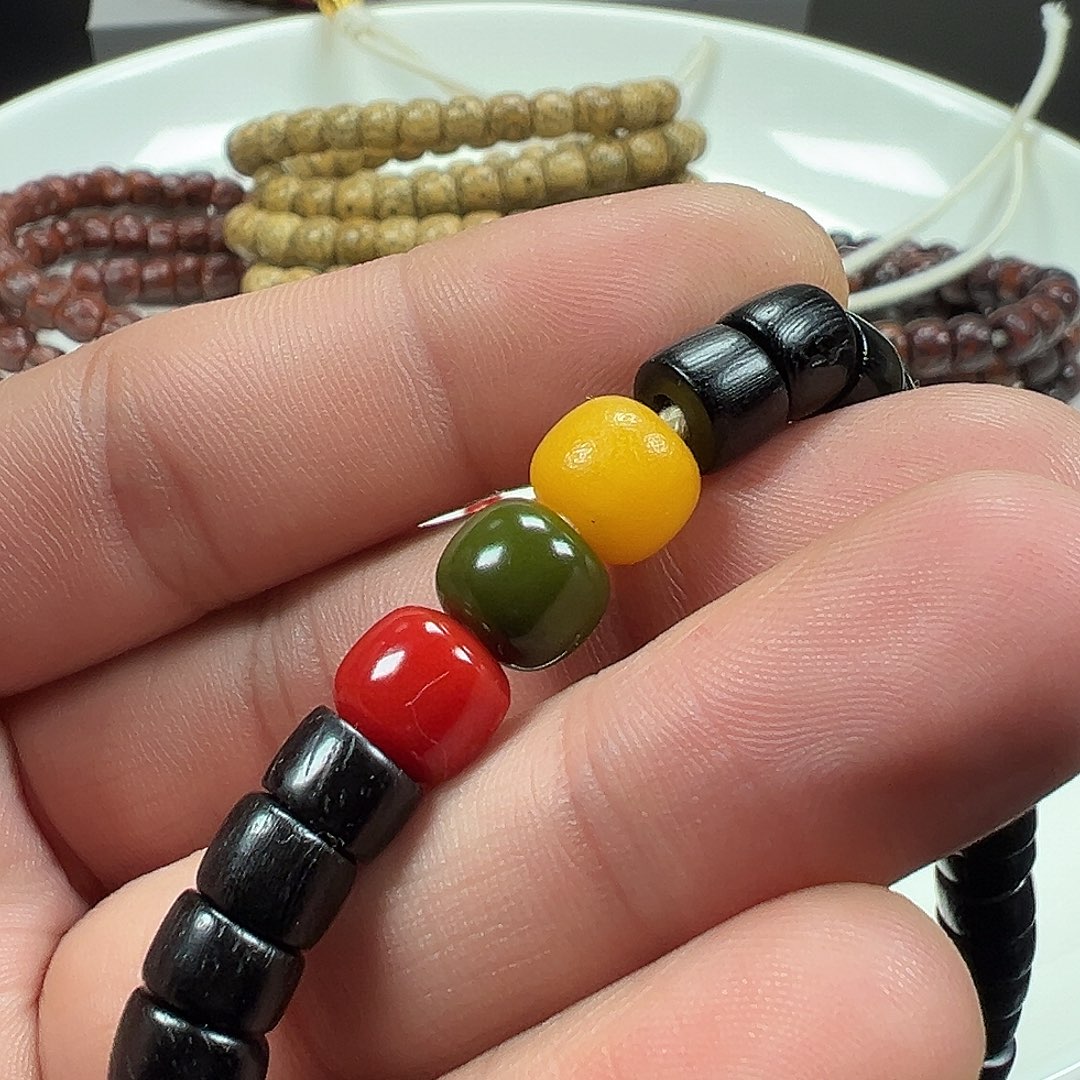 泥塑甄*牛泥塑工艺品（红绿灯一套）