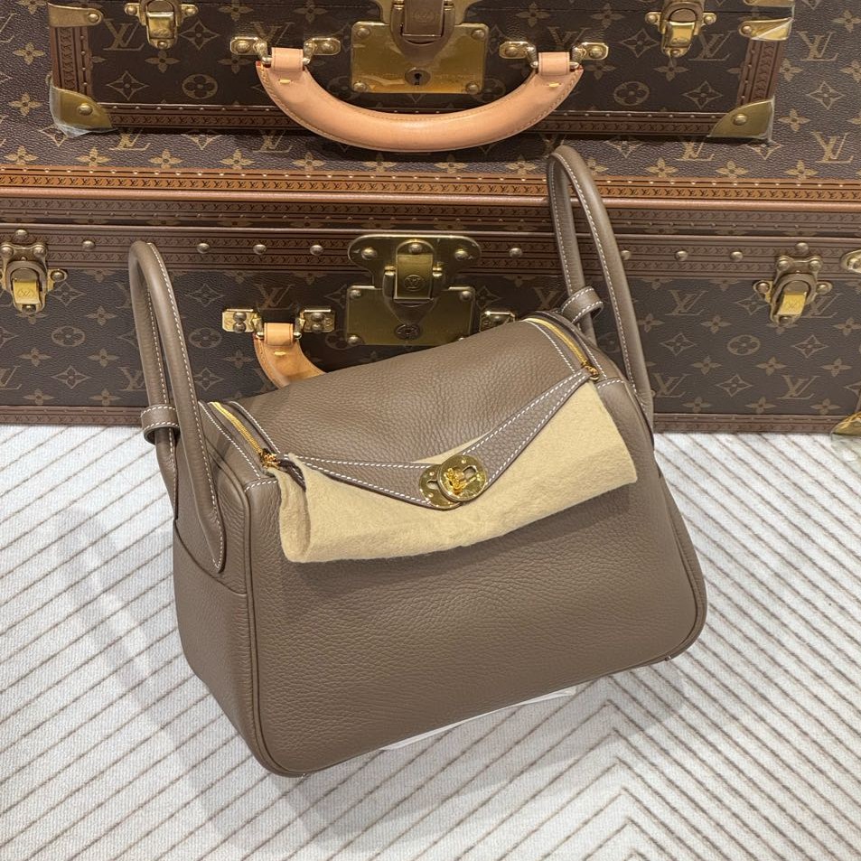 99新 Hermes/爱马仕 活动/爱马仕lindy26包大象灰金扣 U刻
