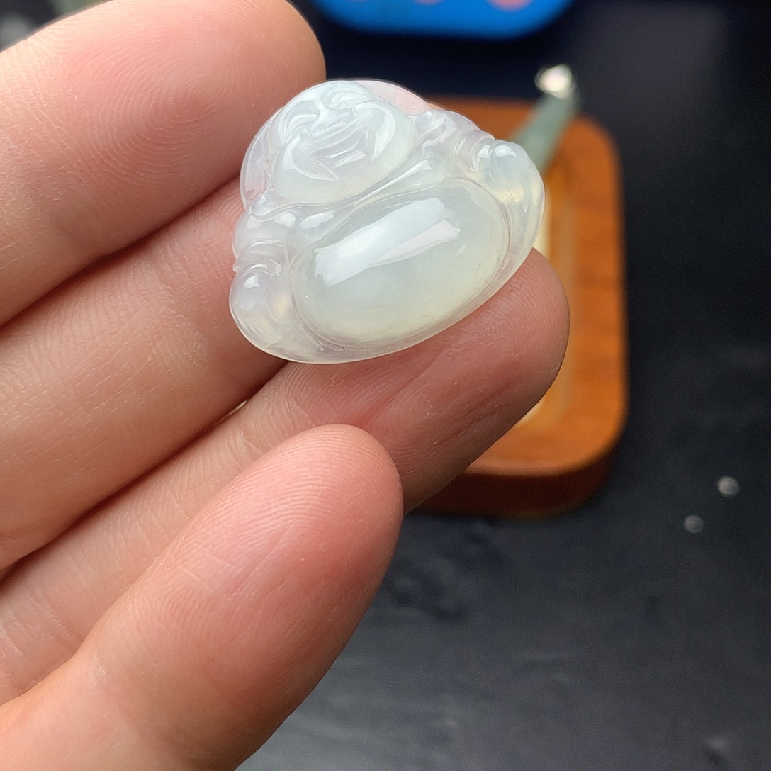 翡翠未镶嵌颈饰翡翠首饰和翡翠珠宝