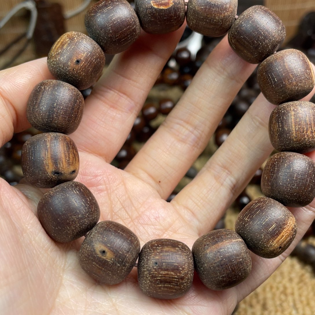 肖***刚贡木其他贡木手串虫漏瑕疵