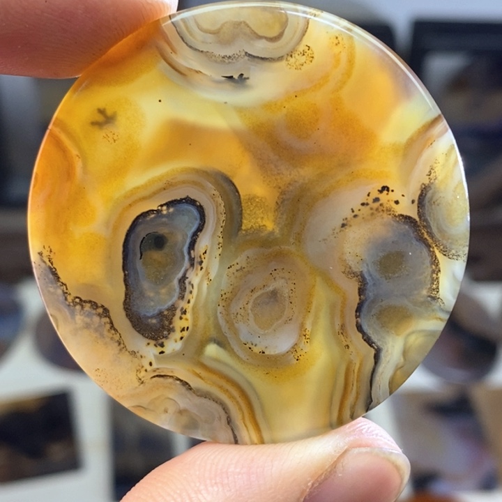 玛瑙/玉髓颈饰未镶嵌