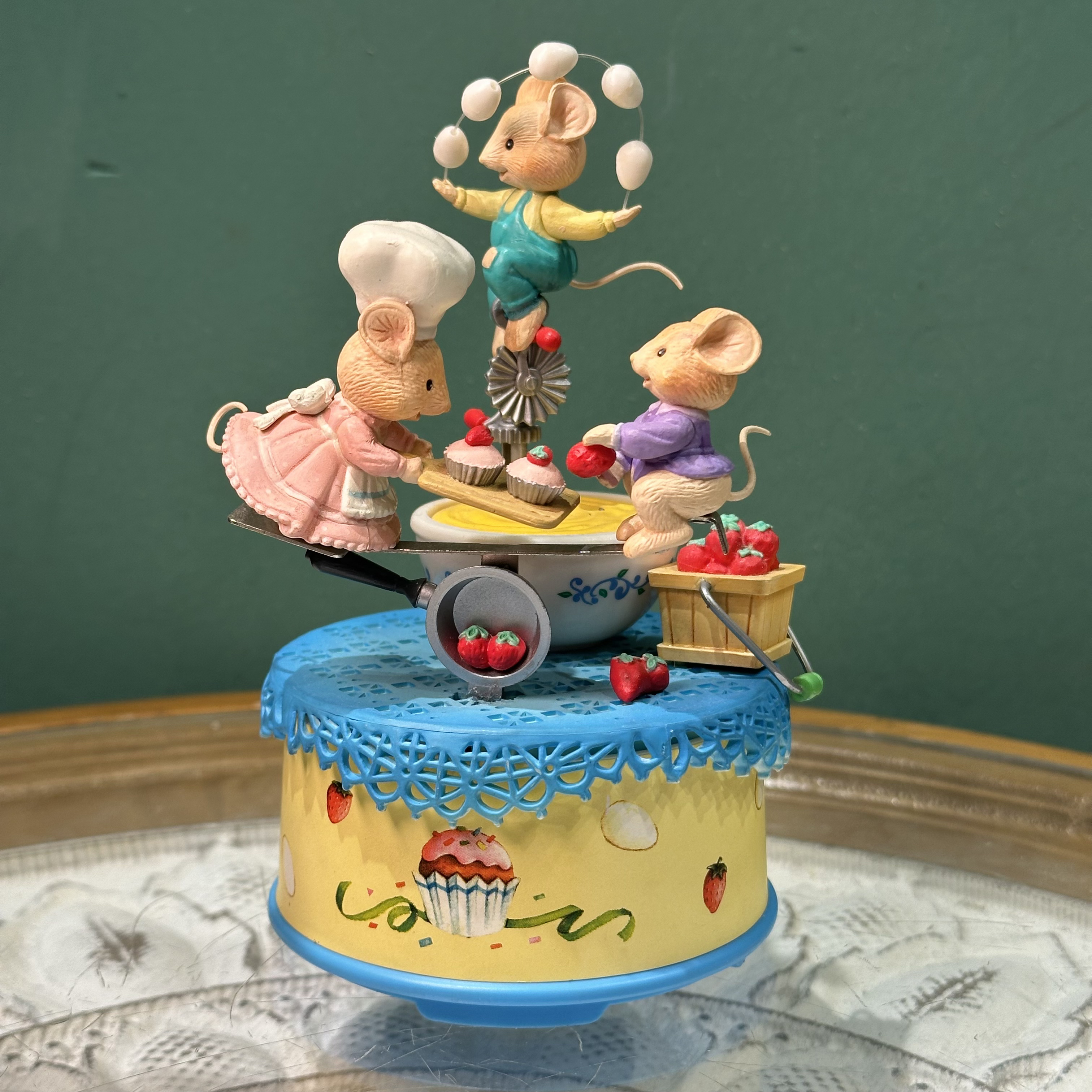 Enesco 厨房小老鼠八音盒