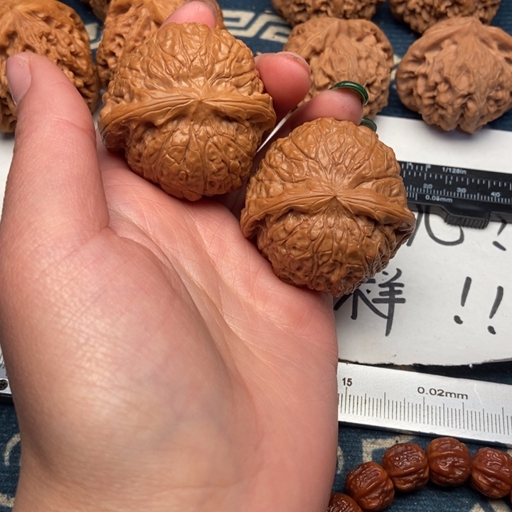 桃核把件南瓜饼异形43