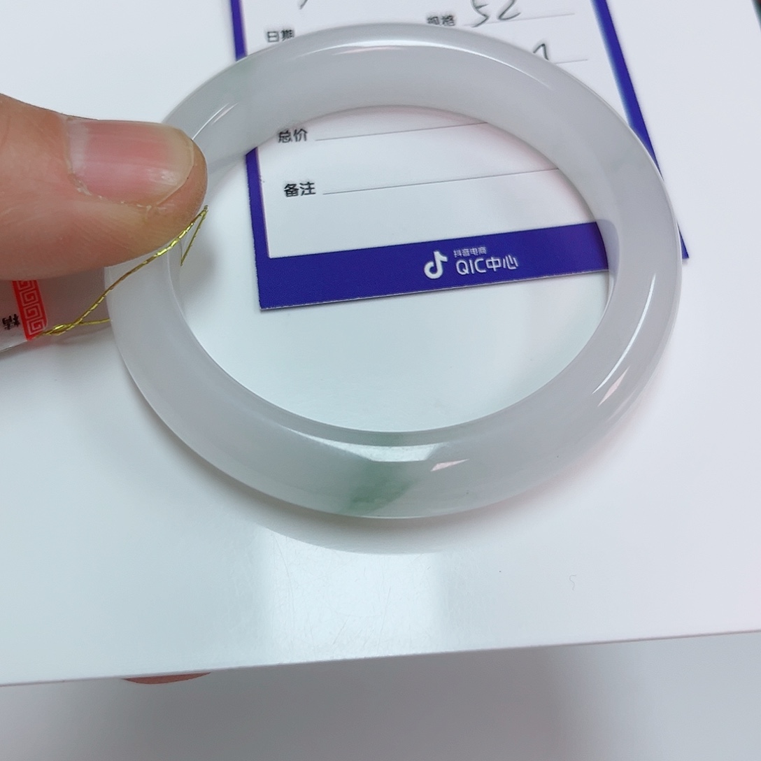 石英质玉手镯未镶嵌w*?