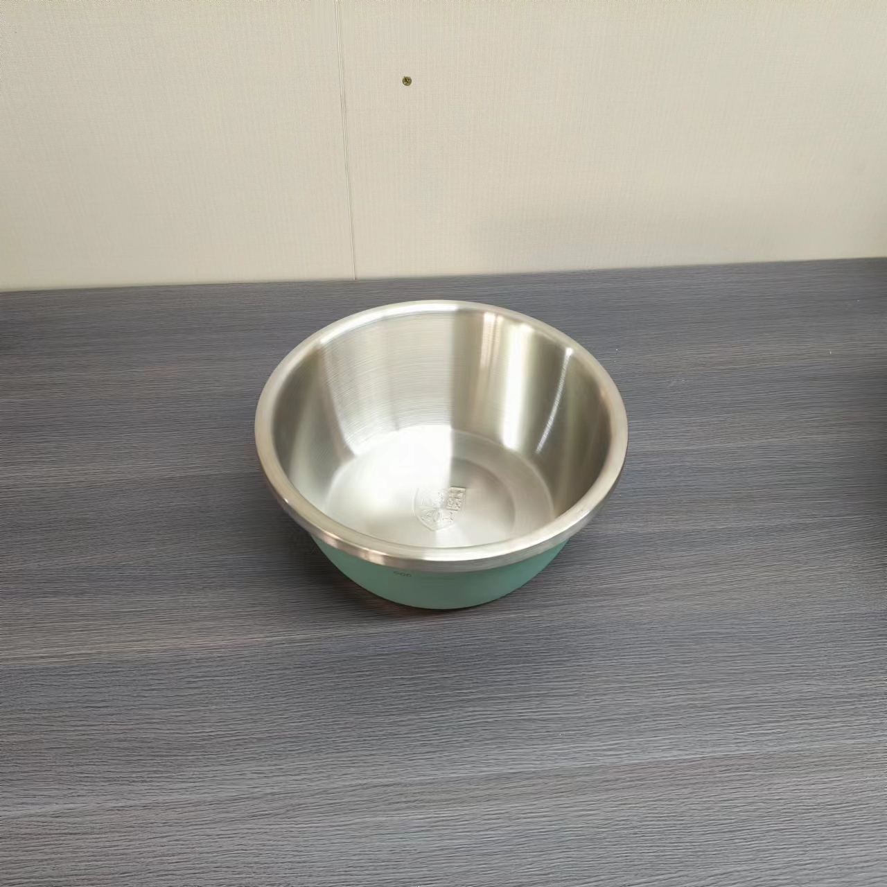 OQO/欧克欧不锈钢彩色盆洗菜和面滤水沥水盆带擦丝器盖子