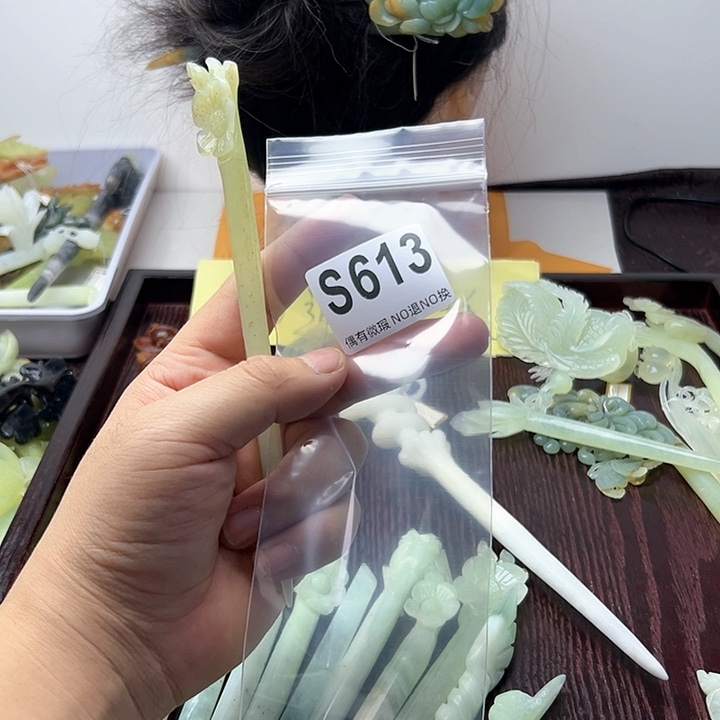 蛇纹石玉发饰合金冷***夜