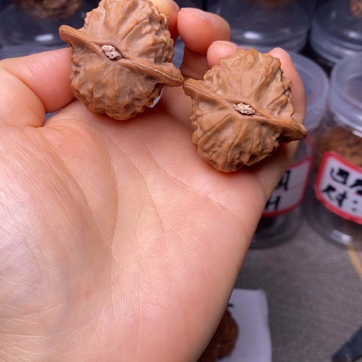 文玩核桃把件39尺瓷娃娃