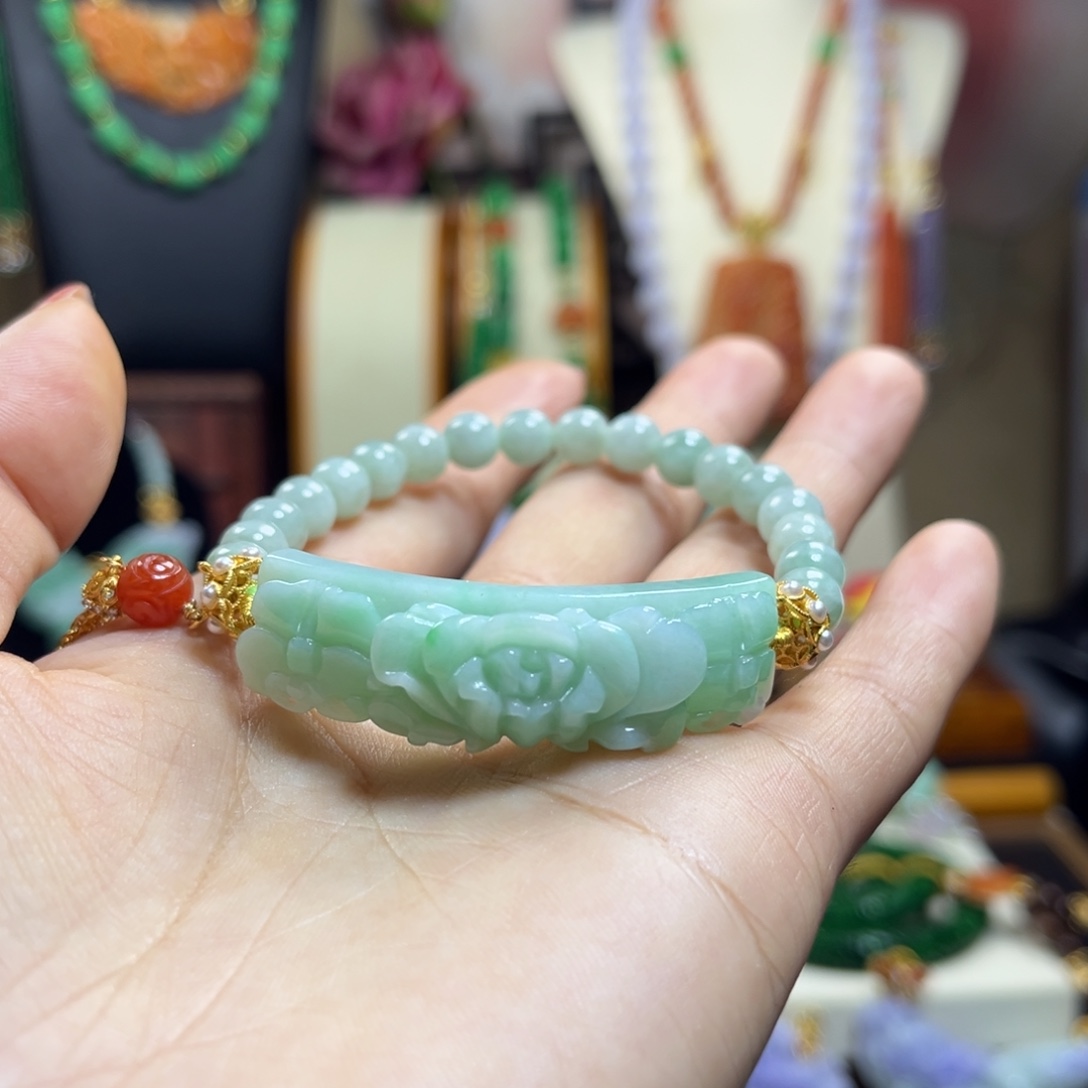 翡翠未镶嵌颈饰天然翡翠