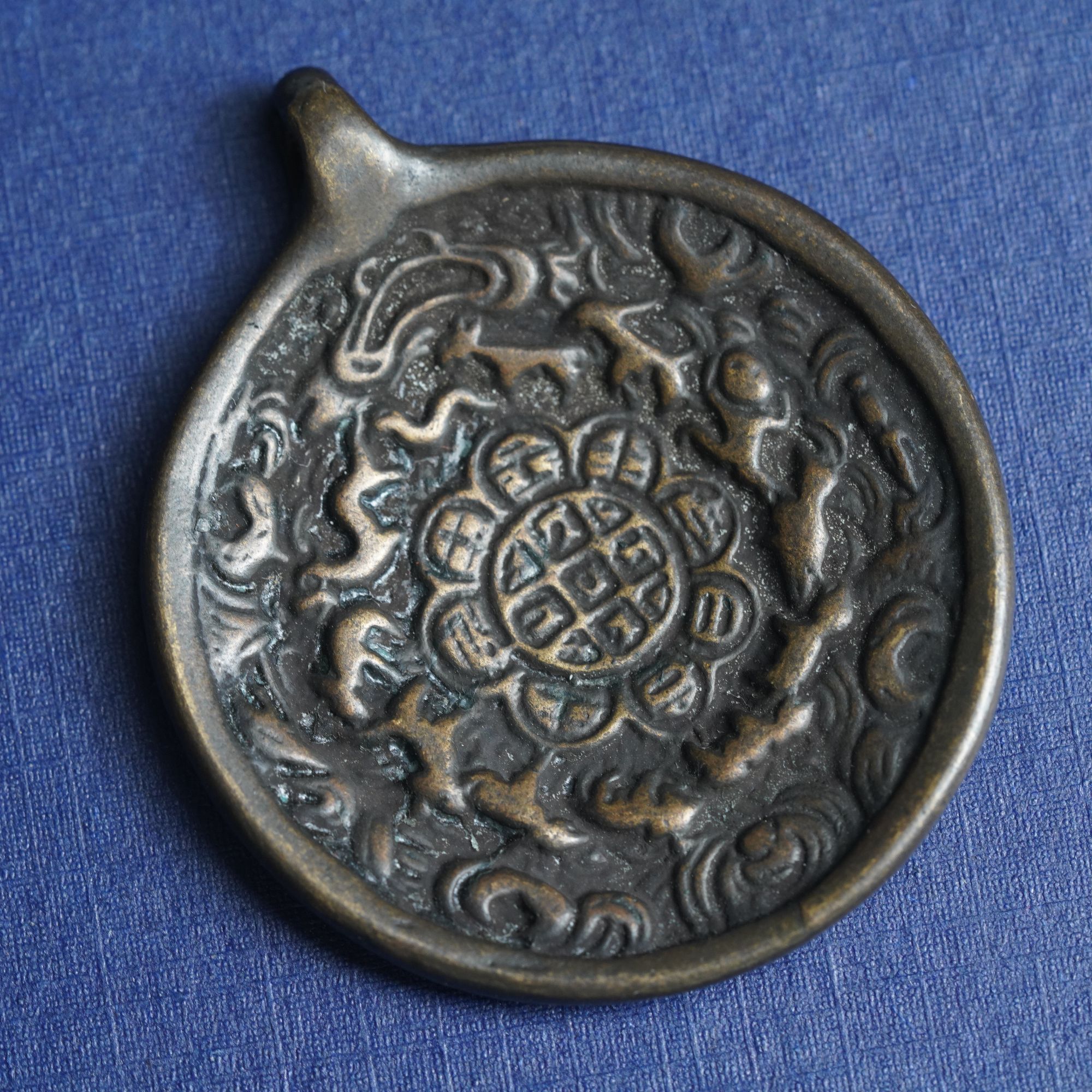 藏区之作朝天吼九宫八卦牌 约51*42.8*2.2g 约22-27g 88251216-10