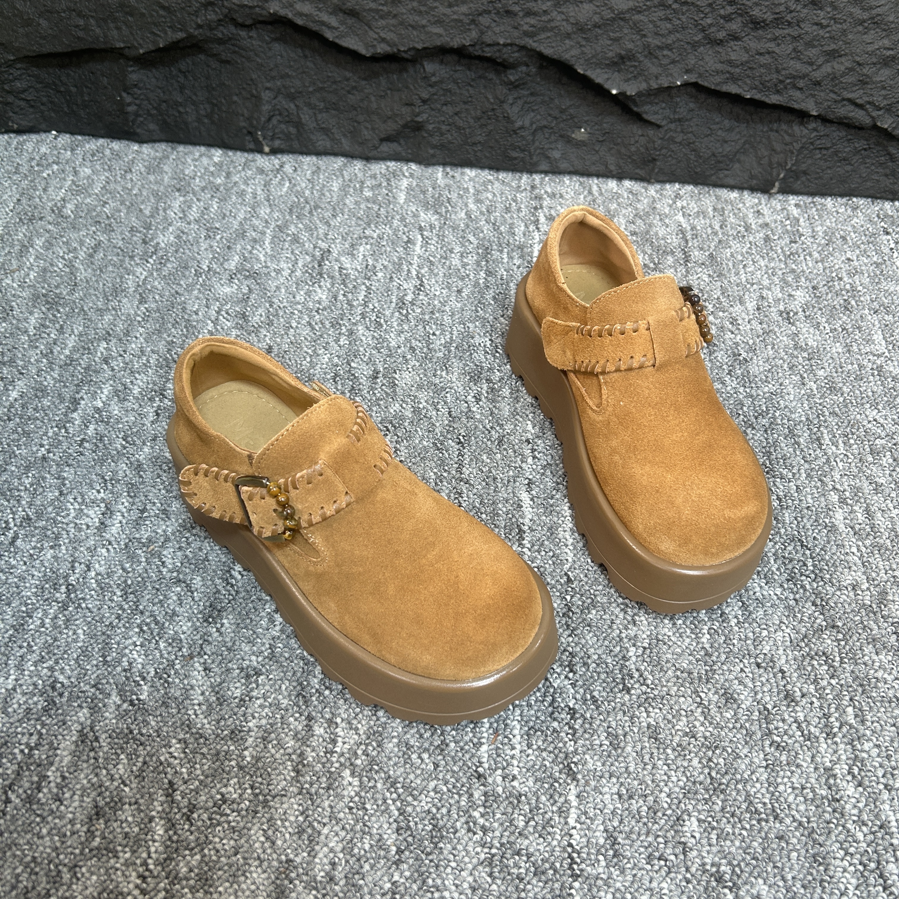 【撤柜陈老板】牛皮-经典百搭厚底时尚勃肯百搭0515D