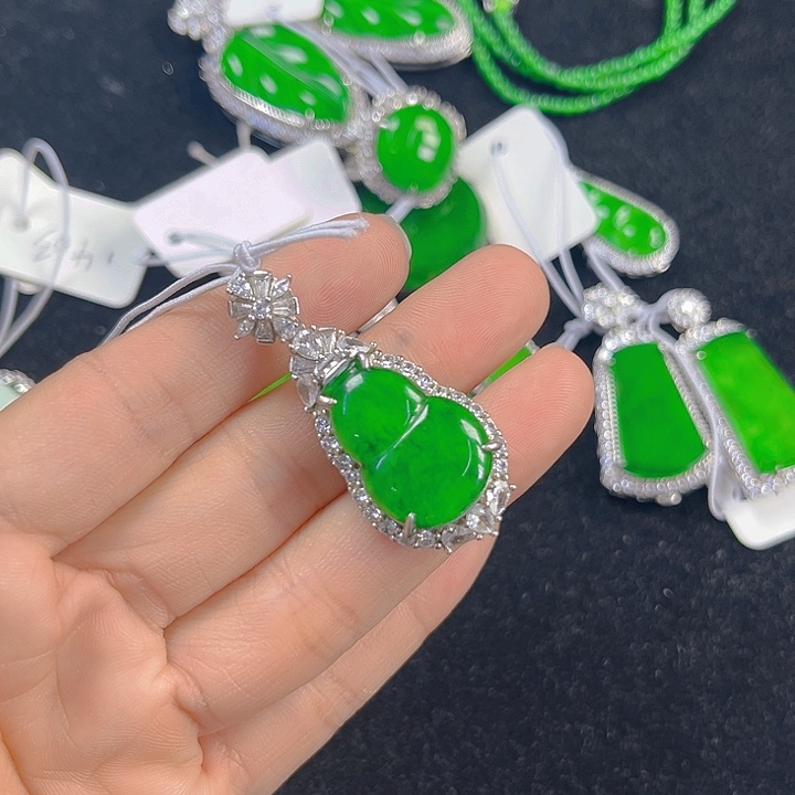 翡翠吊坠(不含链)银S925镶嵌