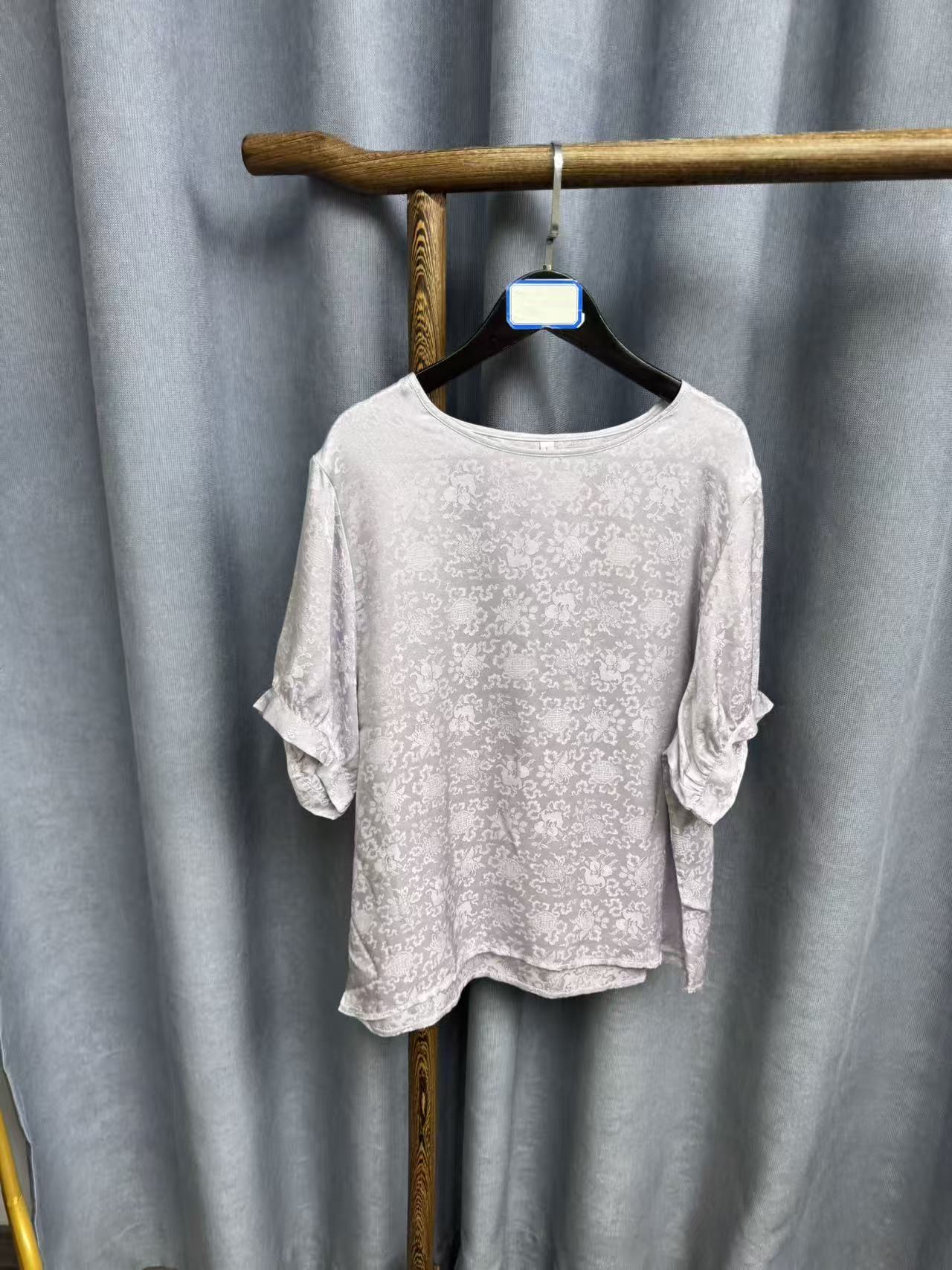 （瑕疵）夏季新款简约百搭桑蚕丝短袖上衣女V239