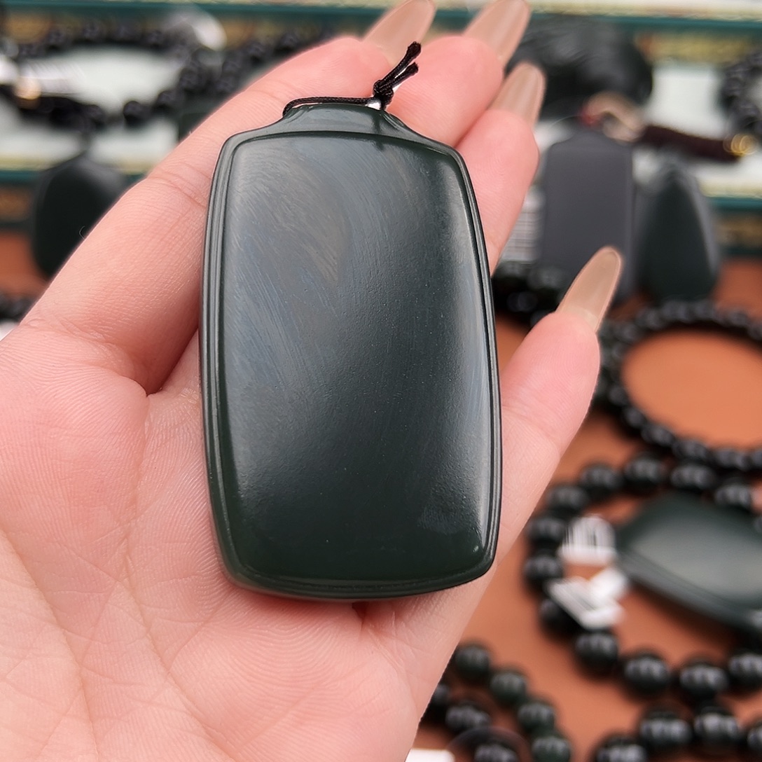 顺***8和田玉未镶嵌手串