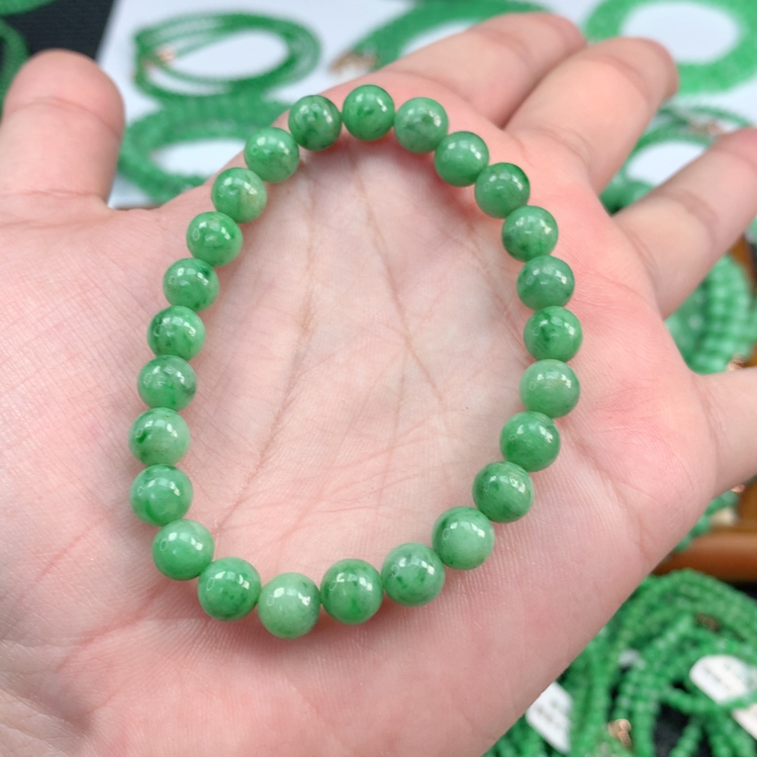 翡翠手链未镶嵌翡翠