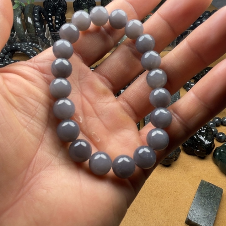 和田玉未镶嵌手串