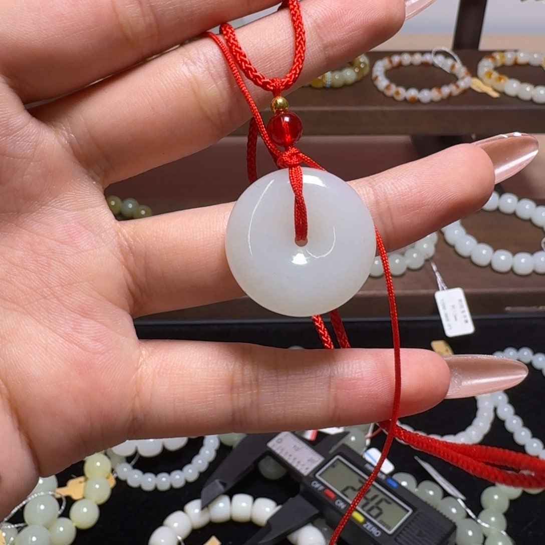 和田玉手串未镶嵌