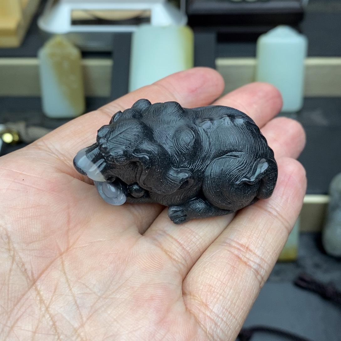 和田玉颈饰未镶嵌大*鹏