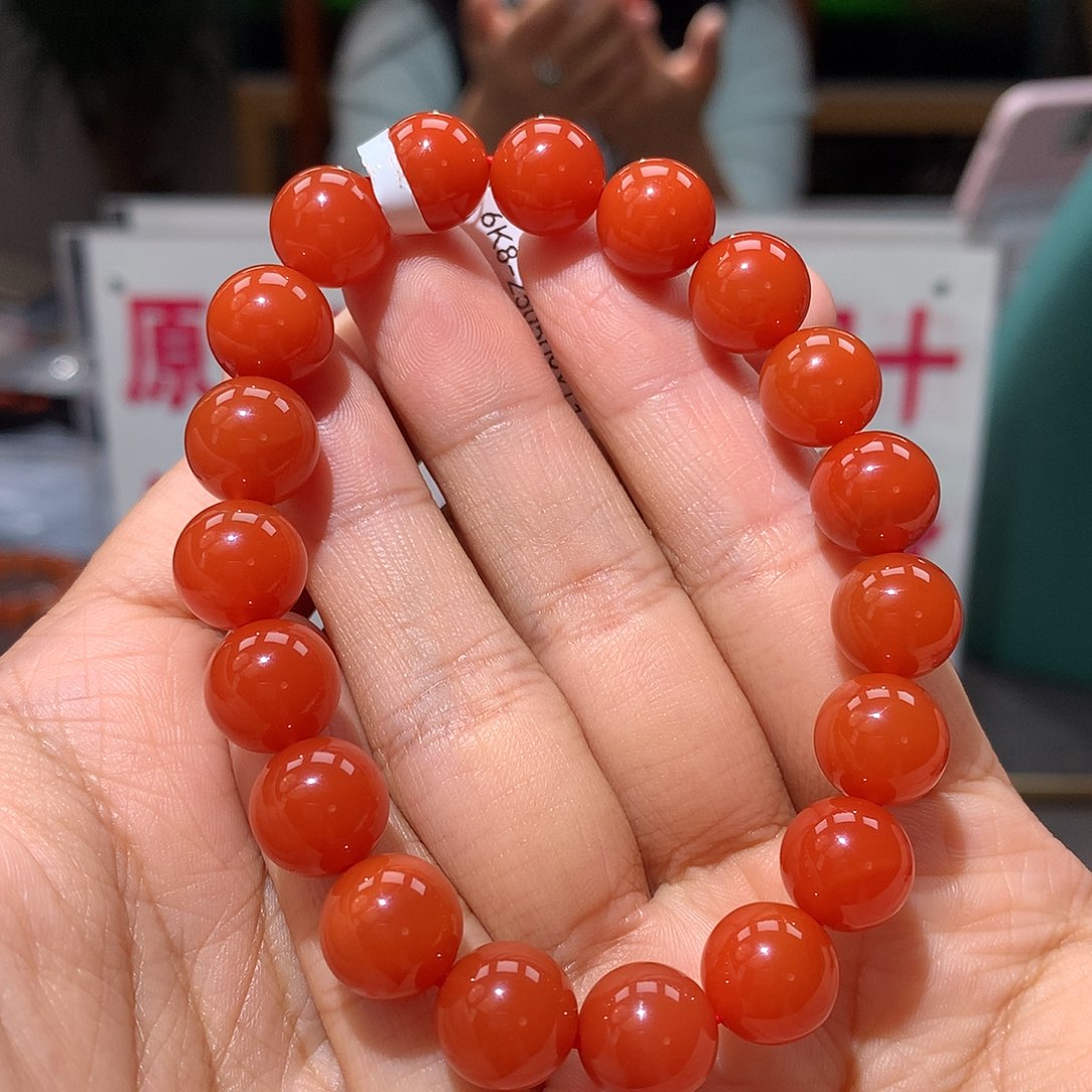 南红玛瑙保山原矿10mm大陷坝柿子红手串未镶嵌