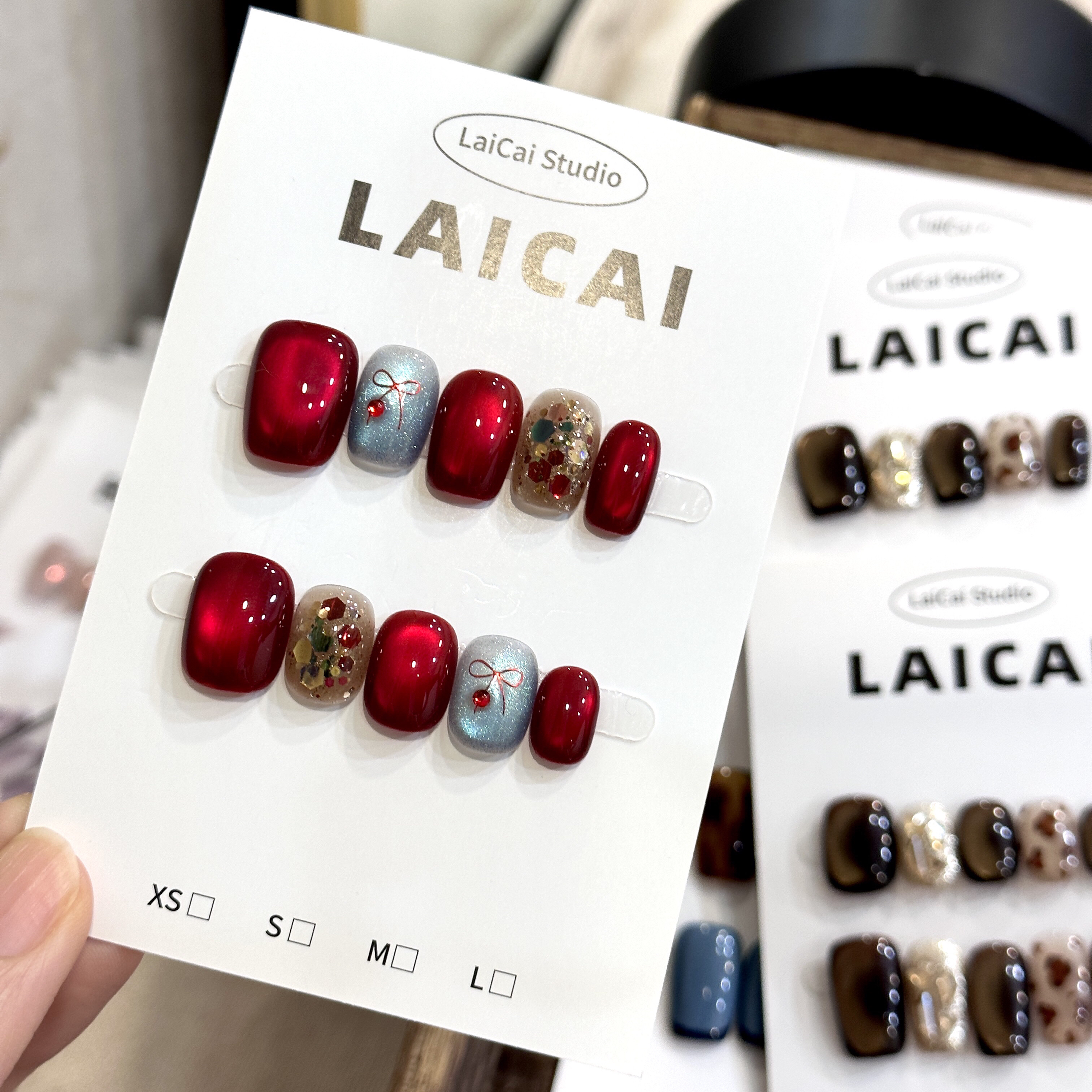 【圣诞限定】秋冬纯手工穿戴甲美拉德红色短款显白气质爆闪亮片美甲