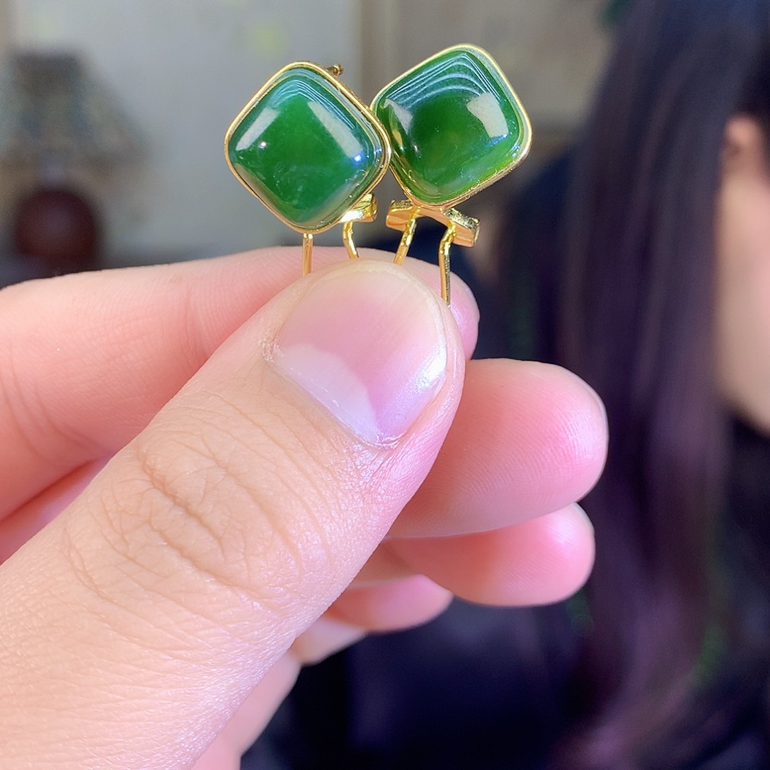 颈饰银S925镶嵌和田玉（碧玉）耳饰