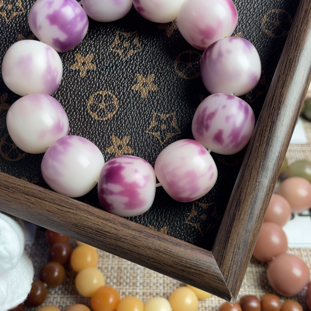 柒***1吊坠菩提根/象牙果22