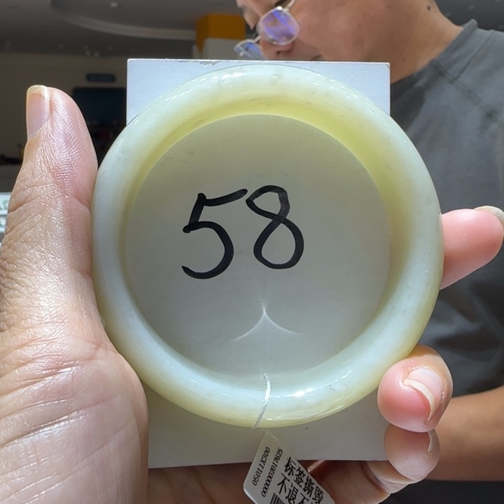 和田玉未镶嵌手镯838