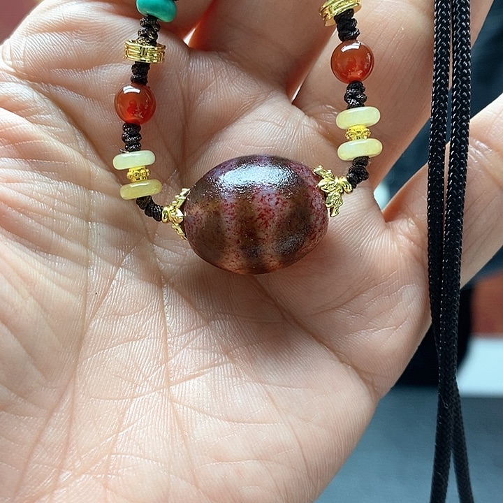 玛瑙/玉髓颈饰合金