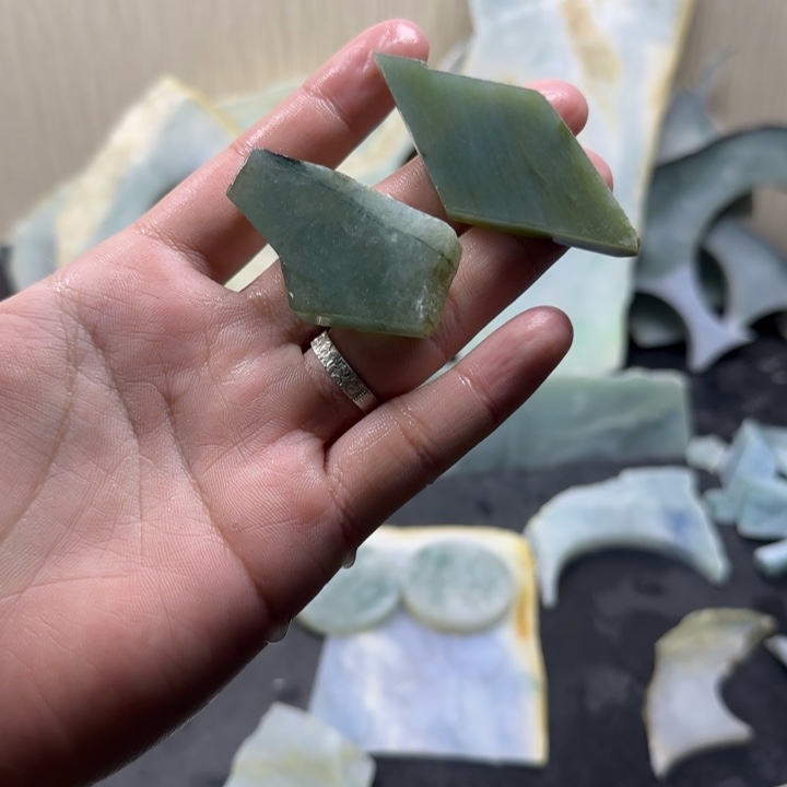 翡翠未镶嵌颈饰纯天然缅甸翡翠