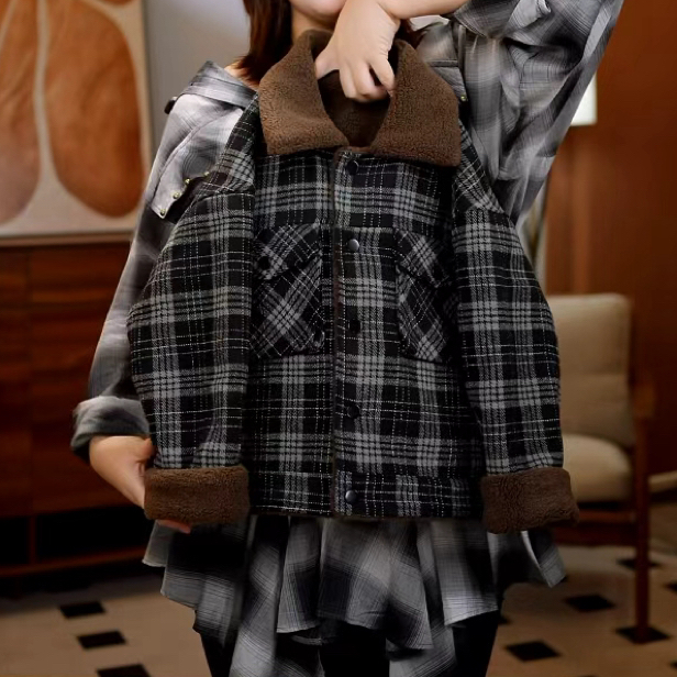 男童毛呢外套秋冬2025新款时髦儿童羔羔绒加厚上衣男孩冬季保暖