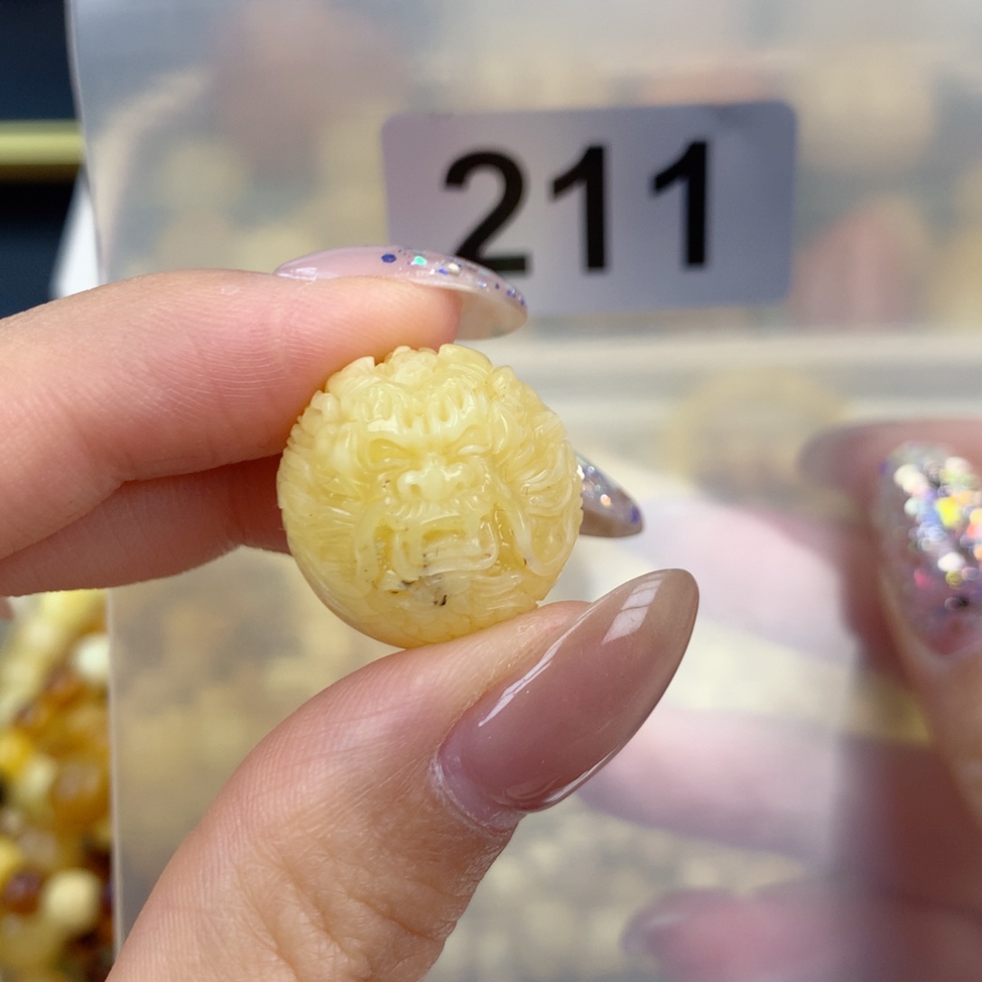 琥珀未镶嵌珠宝奇石19.9