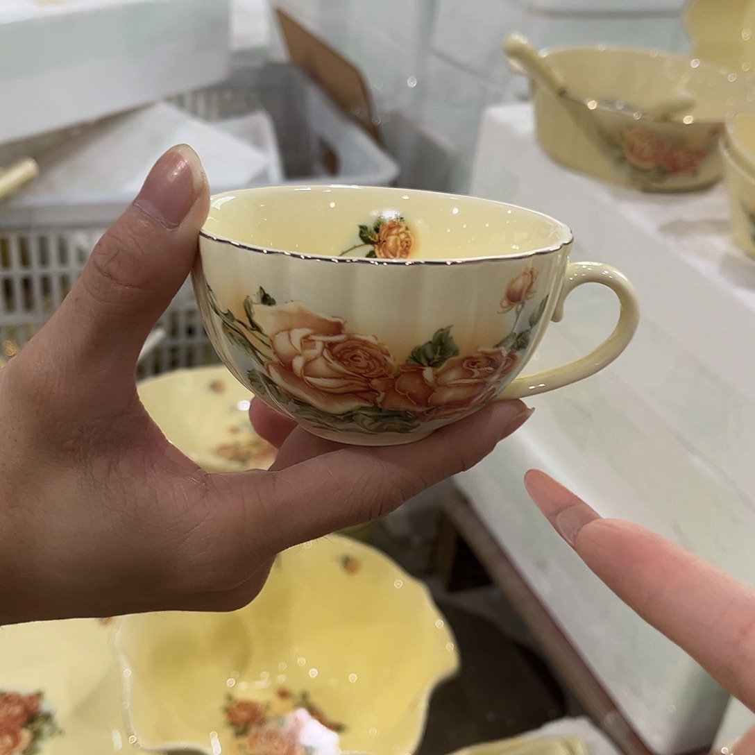 星博汇陶瓷有限公司2个