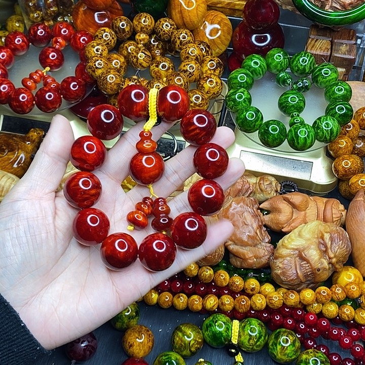 松木琥珀木文玩手串