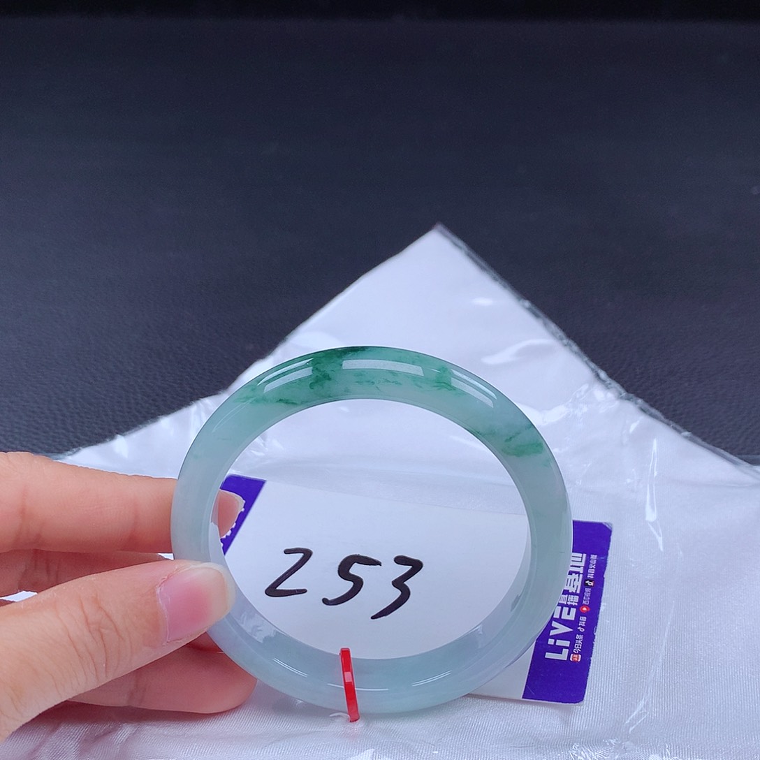 翡翠手镯未镶嵌手镯001808