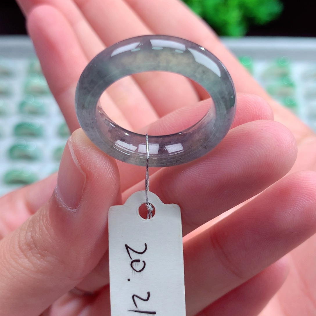 未镶嵌戒指翡翠川**晓天然