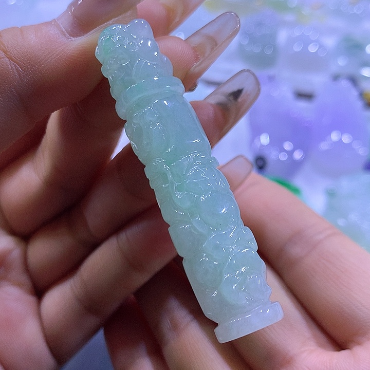 颈饰未镶嵌翡翠天然翡翠A货吊坠